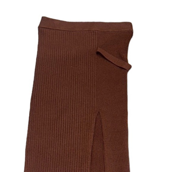 NWT Camila Coelho x Revolve Ellis Brown Ribbed Front Slit Midi Skirt - S - Picture 5 of 14